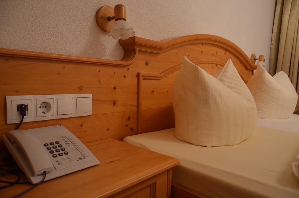 Hotel Restaurant Thurner Zams Ngoại thất bức ảnh