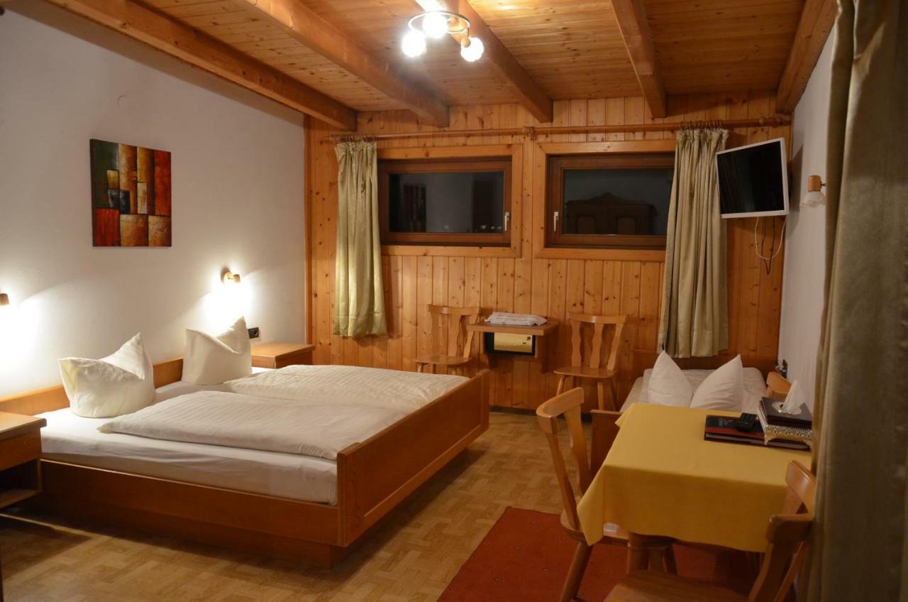 Hotel Restaurant Thurner Zams Ngoại thất bức ảnh